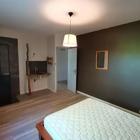 Les Mimosas Tatil Evi